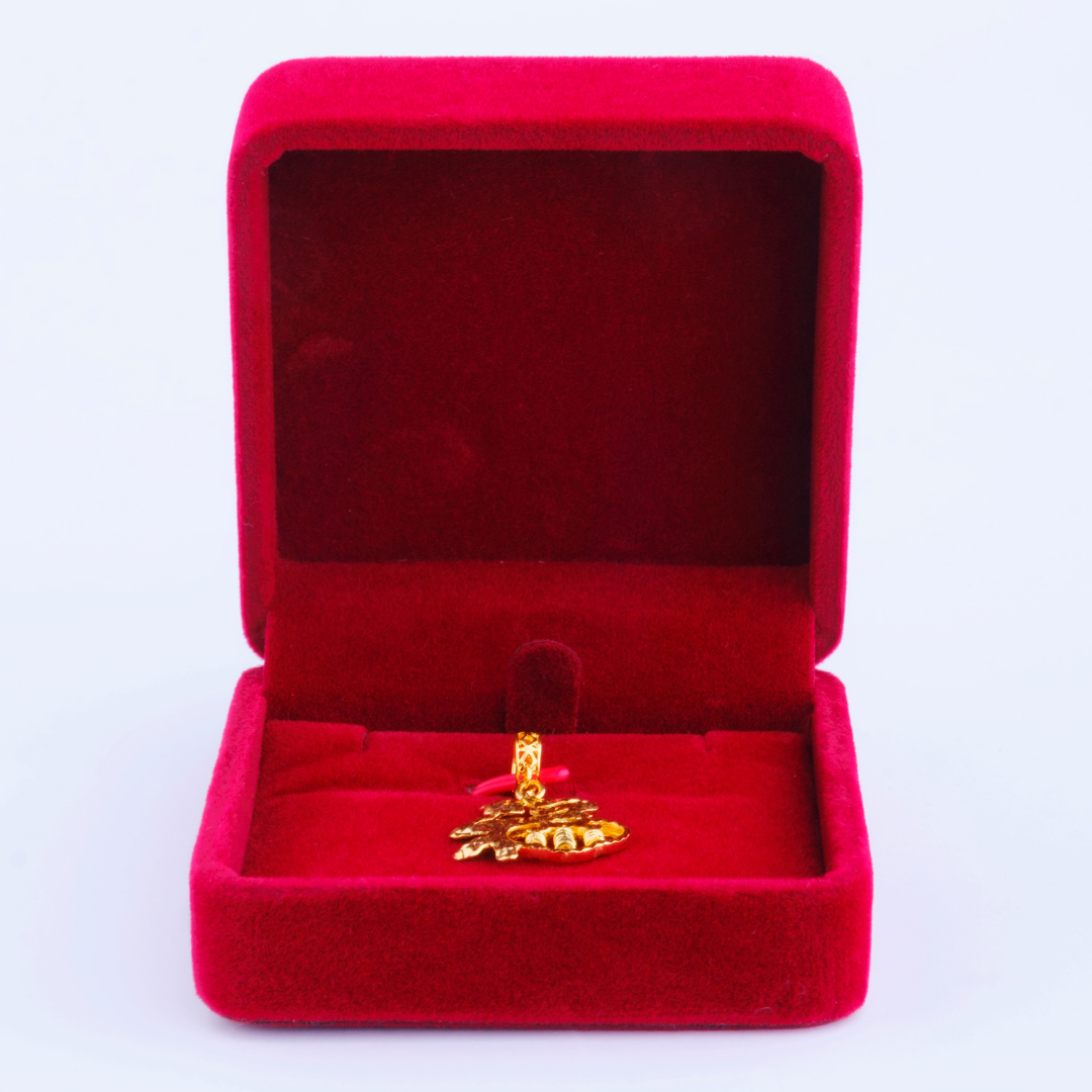 916 Gold Fu Pendant – SL Jewellery
